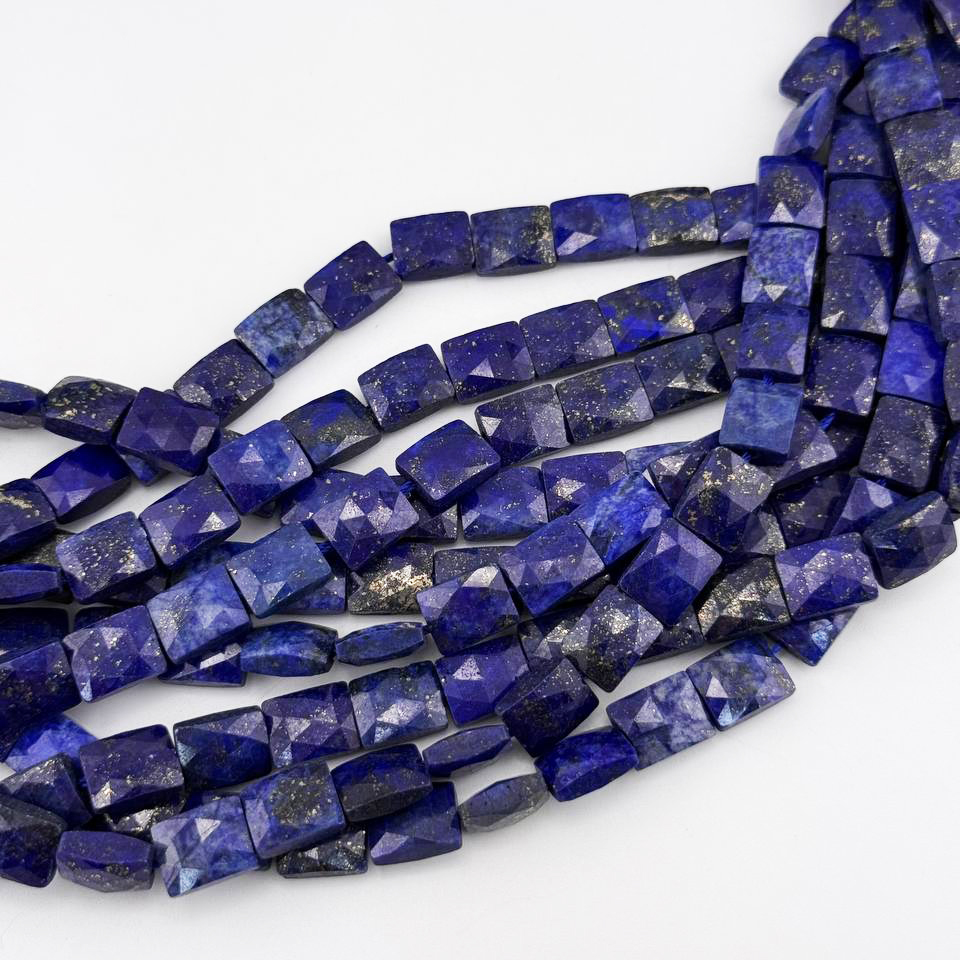 Бусины Лазурит размер 8*10,3мм натуральный камень
